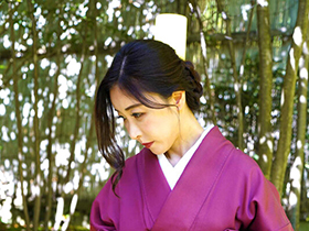 美熟女たちの野外放尿　８時間　サンプル画像01